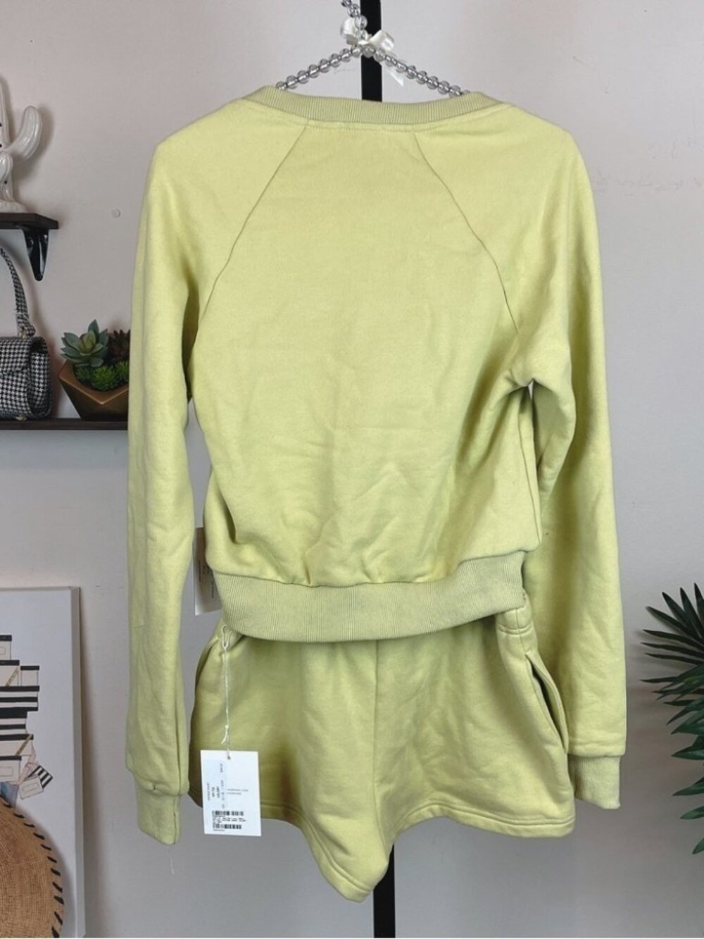 NWT NIA the brand Cora Sweatshirt and Short Set Lounge Comfy Active - Picture 2 of 6